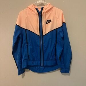 NWT Nike Windbreaker